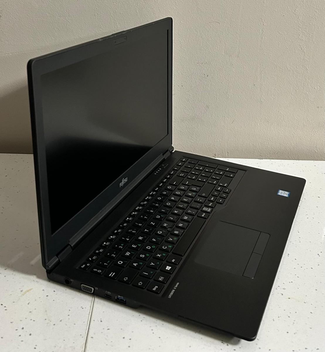 Fujitsu LIFEBOOK U759